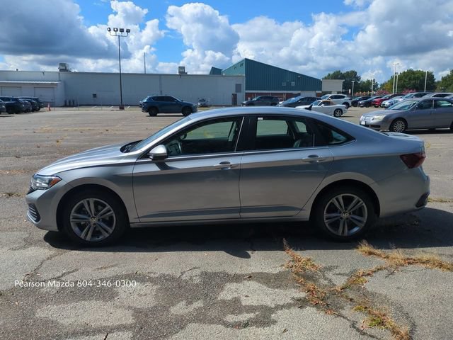 Used 2024 Volkswagen Jetta SE FWD image 8