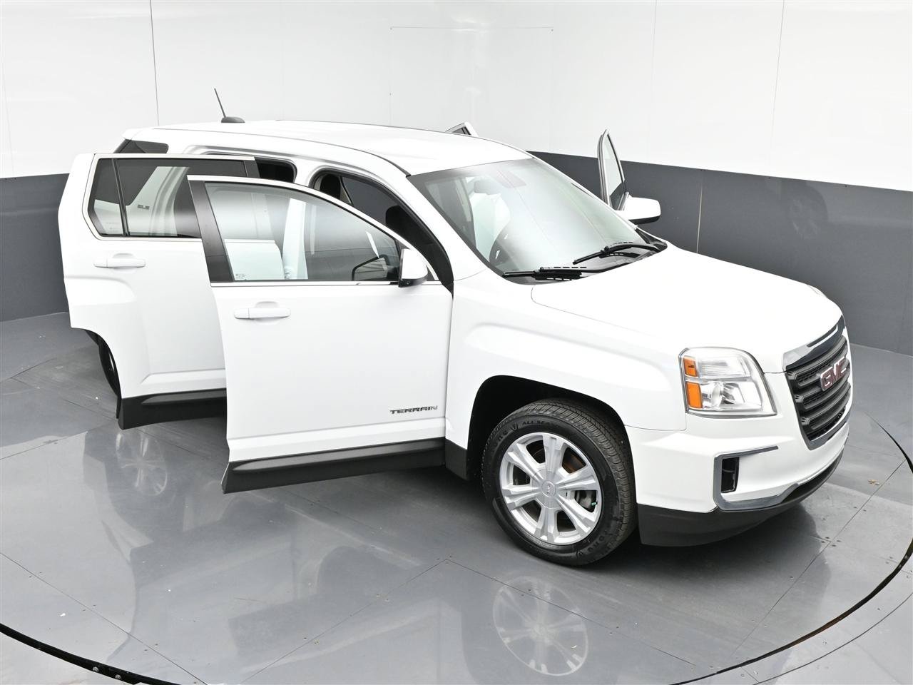 Used 2017 GMC Terrain SLE FWD image 37
