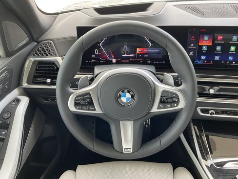 New 2027 BMW X7 xDrive40i w/ M Sport Package AWD/4WD image 13