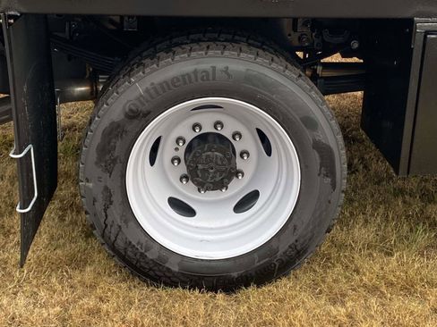 New 2025 Ford F450 XL image 7