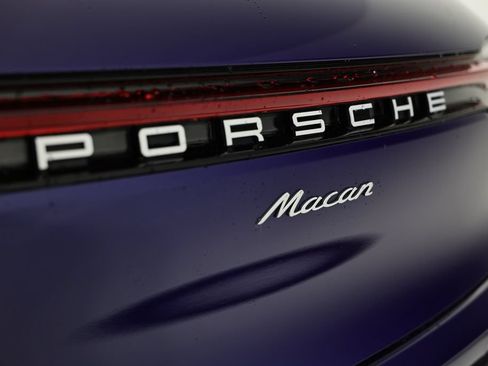 Certified 2026 Porsche Macan AWD/4WD image 14