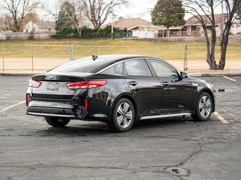 Used 2017 Kia Optima EX image 5