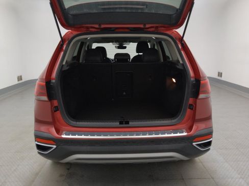 Used 2022 Volkswagen Taos SE AWD/4WD image 29