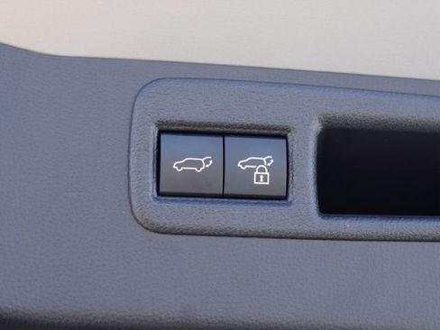 Certified 2024 Toyota Venza LE image 44