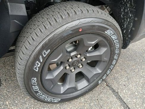 New 2026 RAM 1500 Big Horn w/ Night Edition AWD/4WD image 6