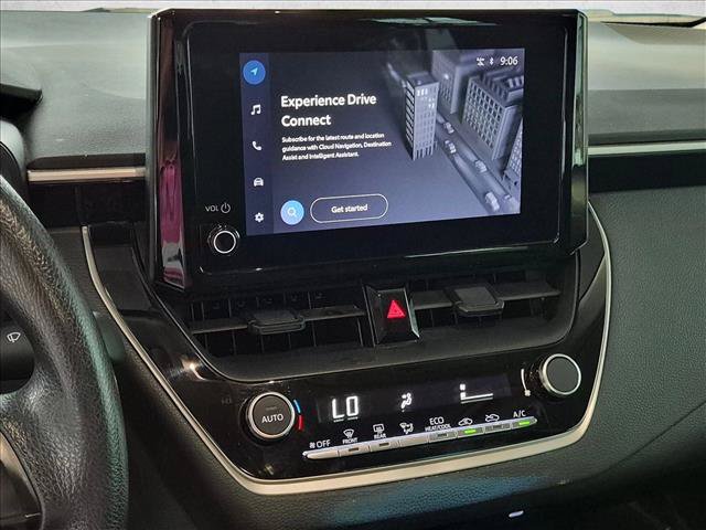 Used 2025 Toyota Corolla LE FWD image 12
