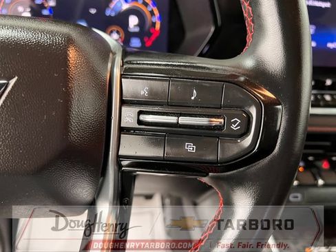 Used 2024 Chevrolet Colorado Z71 w/ Z71 Convenience Package 2 AWD/4WD image 48