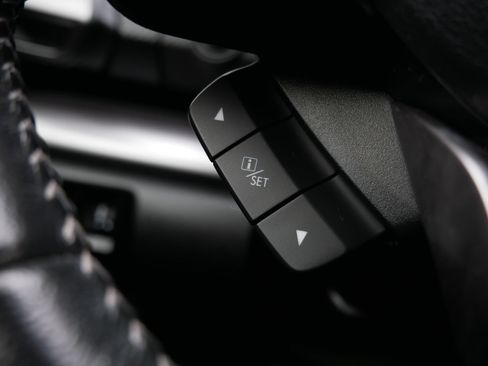 Used 2023 Subaru Forester Premium AWD/4WD image 30