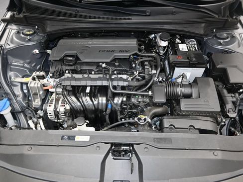 Used 2024 Hyundai Elantra SEL w/ Convenience Package FWD image 28