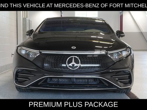 Used 2023 Mercedes-Benz EQS 580 4MATIC Sedan image 2