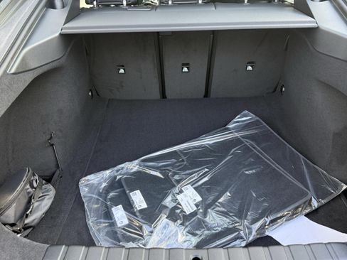 Used 2026 BMW 430i xDrive w/ M Sport Package image 25