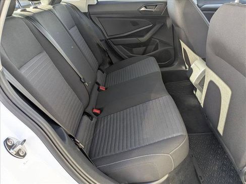 Used 2022 Volkswagen Jetta S image 18