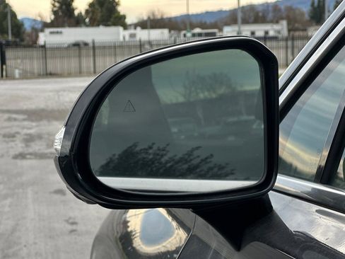 Used 2023 Hyundai Santa Fe Calligraphy image 55