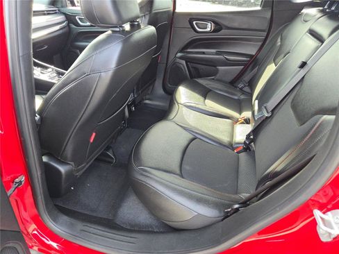 Certified 2025 Jeep Compass Trailhawk image 21