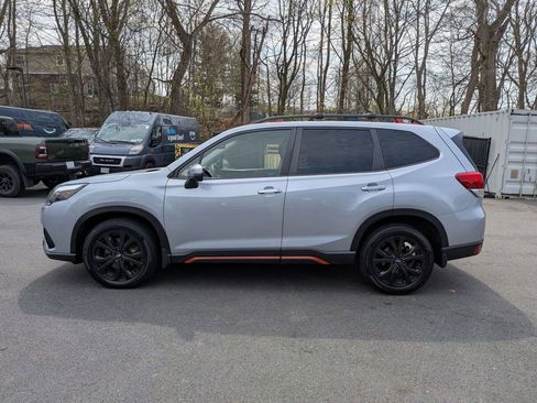 Used 2023 Subaru Forester Sport image 9