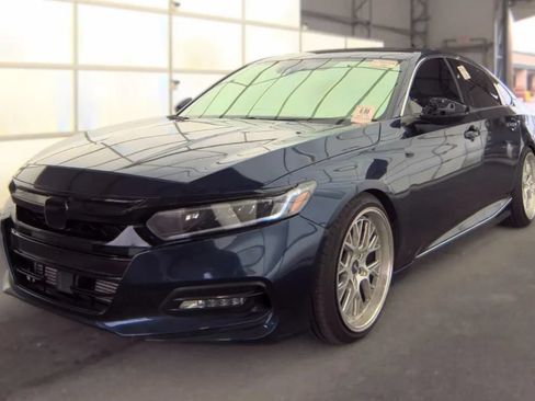 Used 2019 Honda Accord EX image 1