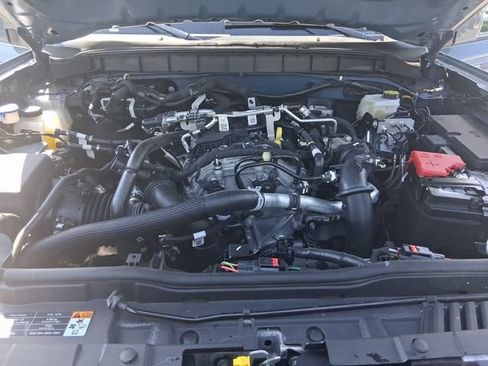 Used 2025 Ford Bronco Outer Banks AWD/4WD image 20