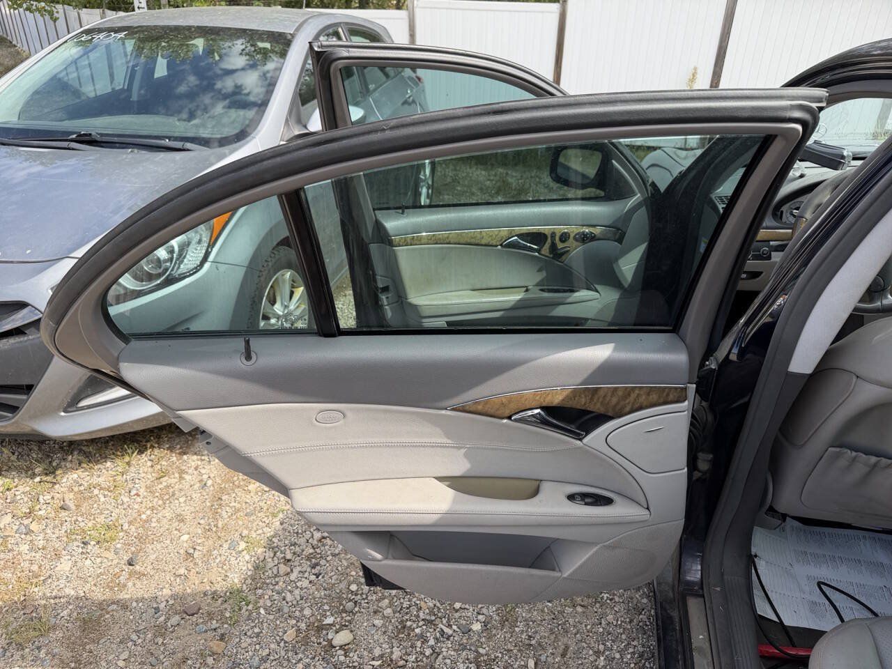 Used 2008 Mercedes-Benz E 350 4MATIC Sedan image 22