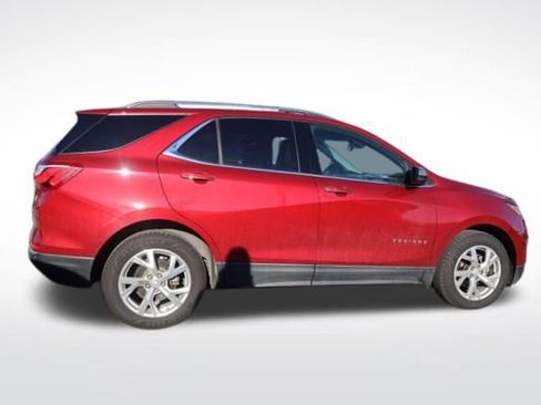 Used 2018 Chevrolet Equinox Premier image 11