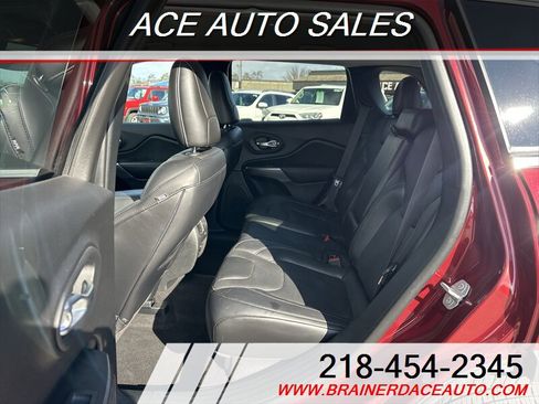 Used 2020 Jeep Cherokee Limited image 12