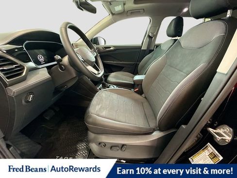 New 2026 Volkswagen Taos SE image 11
