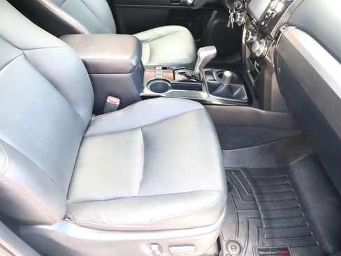 Used 2019 Toyota 4Runner TRD Off-Road Premium AWD/4WD image 51
