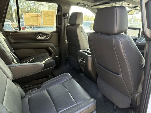 Used 2023 Chevrolet Tahoe Z71 w/ Luxury Package image 24
