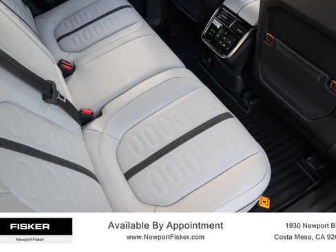 Used 2025 Rivian R1T Adventure image 29