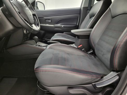 Used 2024 Mitsubishi Outlander Sport AWD image 24