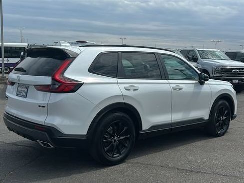 Used 2026 Honda CR-V Sport image 3