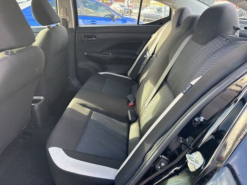 Used 2021 Nissan Versa SV image 15