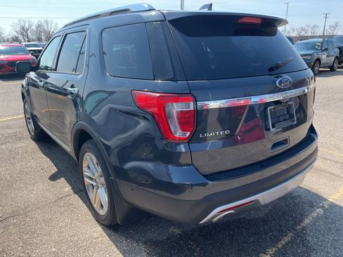 Used 2017 Ford Explorer Limited w/ Equipment Group 301A image 8