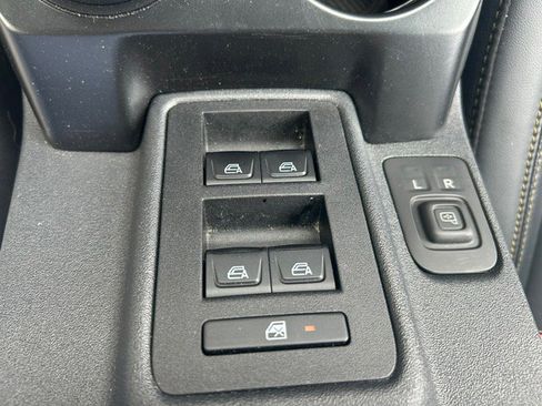 Used 2025 Ford Bronco Badlands AWD/4WD image 21