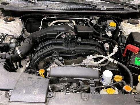 Used 2019 Subaru Crosstrek 2.0i Premium w/ Eyesight System AWD/4WD image 9