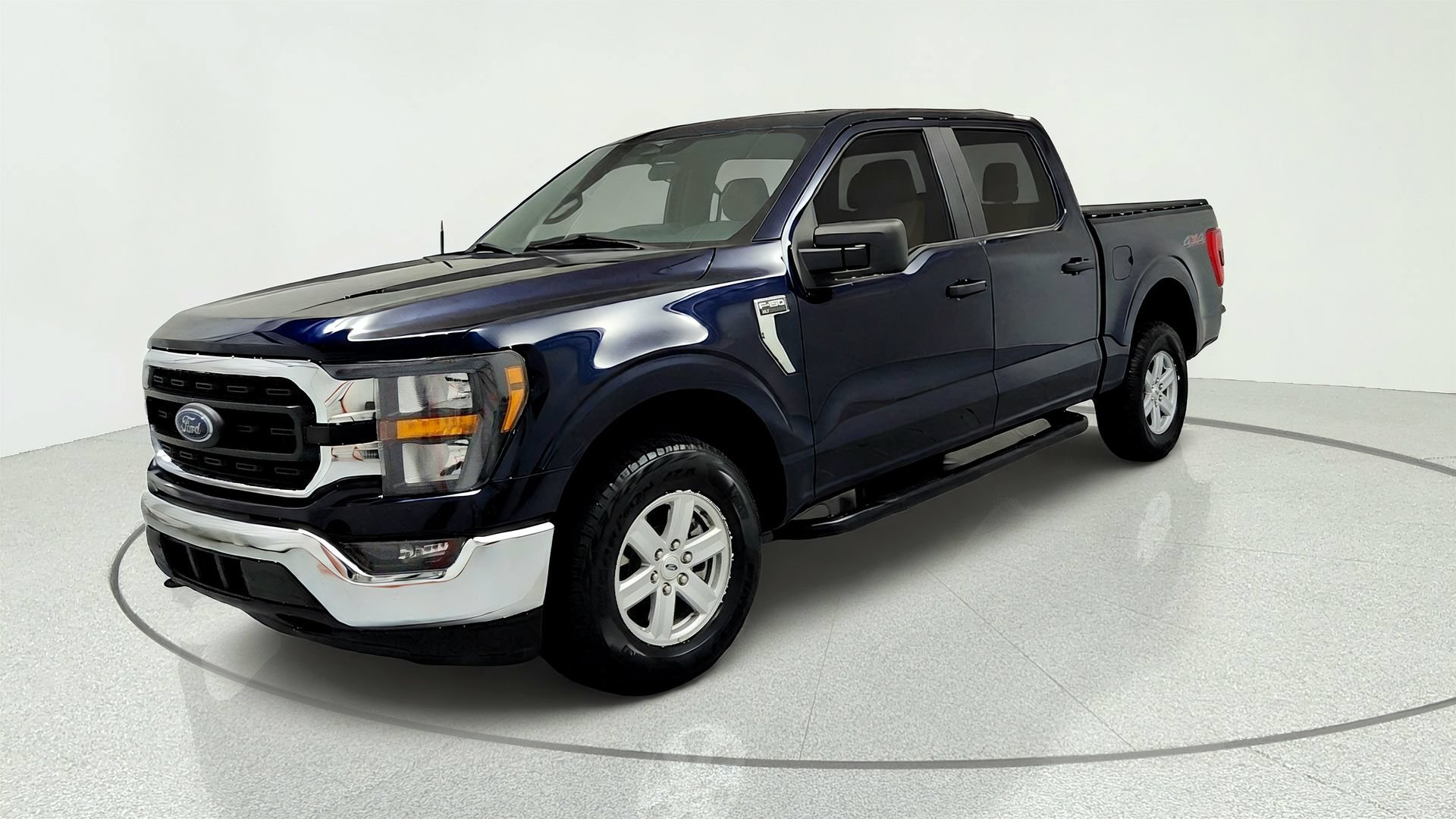 Used 2023 Ford F150 XLT AWD/4WD image 1