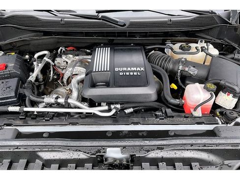 Used 2024 Chevrolet Silverado 1500 ZR2 w/ Technology Package AWD/4WD image 12