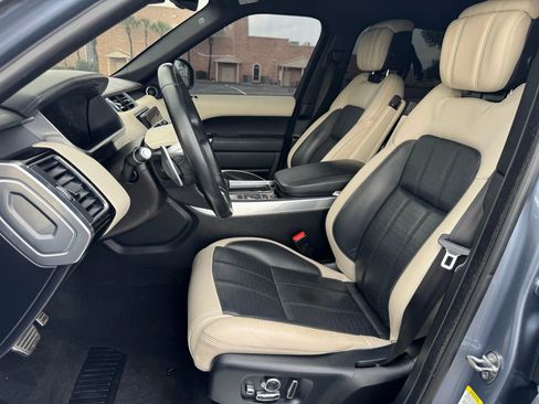 Used 2019 Land Rover Range Rover Sport HSE Dynamic image 11