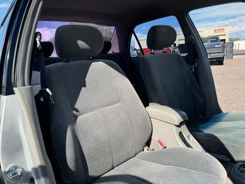 Used 2002 Toyota Corolla CE FWD image 45