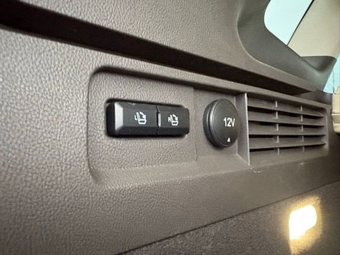 Used 2023 Lincoln Nautilus AWD image 45