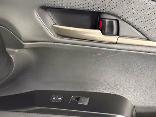Used 2026 Toyota Camry XSE FWD image 28