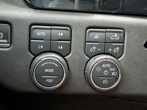Used 2024 Chevrolet Silverado 3500 LTZ w/ LTZ Plus Package AWD/4WD image 25