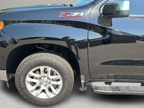 Used 2025 Chevrolet Silverado 1500 LT w/ Z71 Off-Road Package AWD/4WD image 33