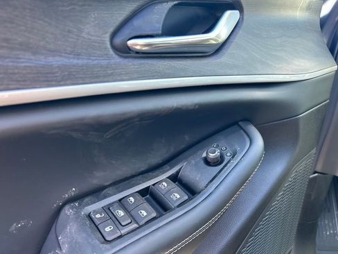 New 2026 Jeep Grand Cherokee Altitude image 12