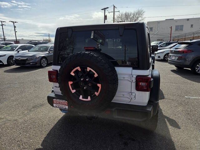 Used 2024 Jeep Wrangler Unlimited Rubicon 4xe AWD/4WD image 2