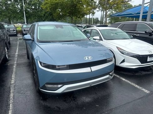 Used 2024 Hyundai Ioniq 5 SEL RWD image 2