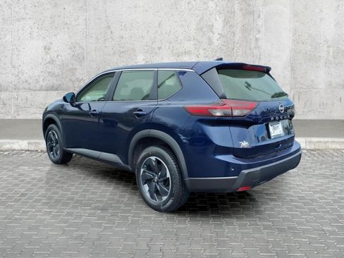Used 2025 Nissan Rogue SV AWD/4WD image 8