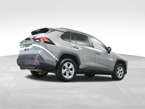 Used 2020 Toyota RAV4 XLE FWD image 26