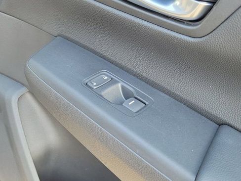 Certified 2025 Honda CR-V EX image 10