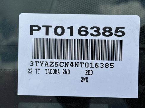 Used 2022 Toyota Tacoma TRD Sport w/ Technology Package image 15