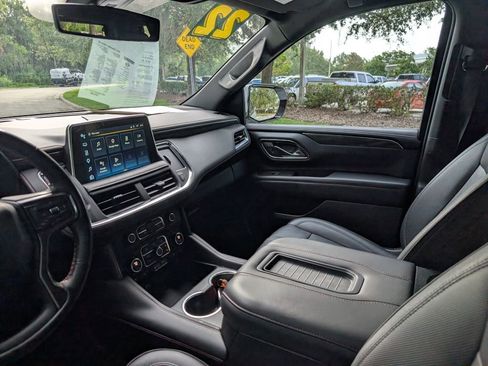 Used 2022 Chevrolet Tahoe RST w/ Sport Performance Package AWD/4WD image 15